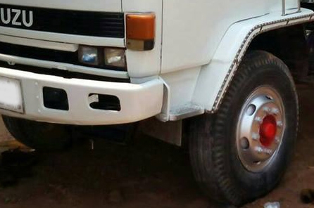 10ล้อ2เพลาดั้ม ISUZU ROCKY FXZ-240 เทอร์โบ เครื่อง6SD1-Turbo in. ลงเล่ม เกียร์เดิม ช่วงล่างเดิม หัวกำลังทำสี กระบะดั้มเหล็กสภาพพอใช้ ยางสวย10เส้น ตามสภาพ พร้อมใช้งาน เล่ม ครบ **ขาย ISUZU ROCKY FXZ-240 เทอร์โบ 10ล้อ2เพลาดั้ม พร้อมใช้ง