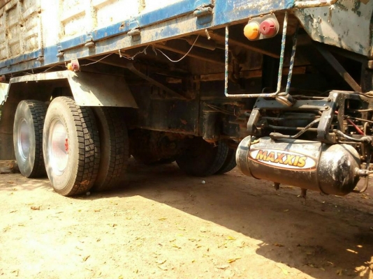 10ล้อ2เพลาดั้ม ISUZU ROCKY FXZ-240 เทอร์โบ เครื่อง6SD1-Turbo in. ลงเล่ม เกียร์เดิม ช่วงล่างเดิม หัวกำลังทำสี กระบะดั้มเหล็กสภาพพอใช้ ยางสวย10เส้น ตามสภาพ พร้อมใช้งาน เล่ม ครบ **ขาย ISUZU ROCKY FXZ-240 เทอร์โบ 10ล้อ2เพลาดั้ม พร้อมใช้ง