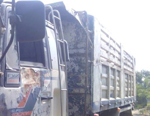 10ล้อ2เพลาดั้ม ISUZU ROCKY FXZ-240 เทอร์โบ เครื่อง6SD1-Turbo in. ลงเล่ม เกียร์เดิม ช่วงล่างเดิม หัวกำลังทำสี กระบะดั้มเหล็กสภาพพอใช้ ยางสวย10เส้น ตามสภาพ พร้อมใช้งาน เล่ม ครบ **ขาย ISUZU ROCKY FXZ-240 เทอร์โบ 10ล้อ2เพลาดั้ม พร้อมใช้ง