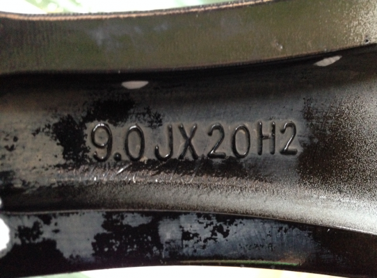 ล้อ Infinity ขอบ20 สภาพสวย สีเดิม ไม่เคยซ่อม ใส่มาหล่อแน่นอน ราคาไม่แพง