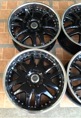 ล้อ Infinity ขอบ20 สภาพสวย สีเดิม ไม่เคยซ่อม ใส่มาหล่อแน่นอน ราคาไม่แพง