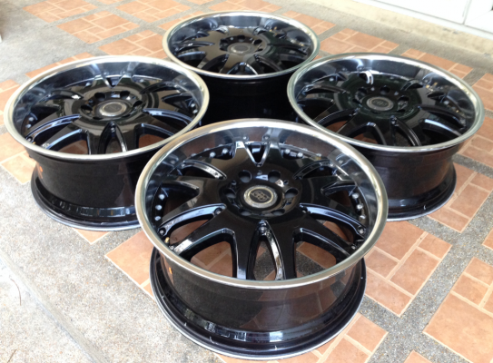 ล้อ Infinity ขอบ20 สภาพสวย สีเดิม ไม่เคยซ่อม ใส่มาหล่อแน่นอน ราคาไม่แพง