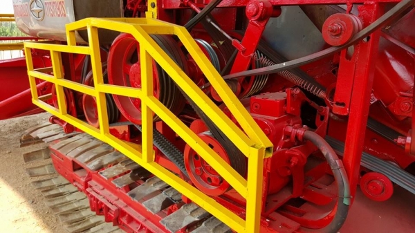 ขายรถเกี่ยวข้าวศักดิ์พัฒนา เครื่องมิตซู220 6D17 สภาพพร้อมใช้งาน ช่วงล่างดี อุ้ม2.5ตัน ปั๊ม23 ขายรถเกี่ยวข้าวศักดิ์พัฒนา เครื่องมิตซู220 6D17 สภาพพร้อมใช้งาน ช่วงล่างดี อุ้ม2.5ตัน ปั๊ม23