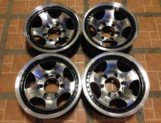 ล้อ off road ขอบ15 สภาพสวย ไม่มีซ่อม ราคาไม่แพง