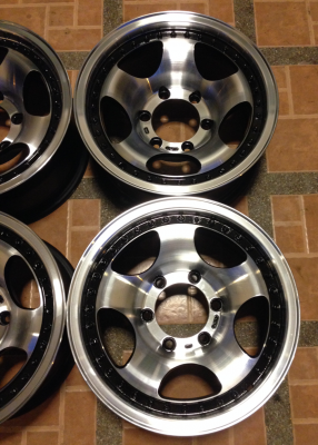 ล้อ off road ขอบ15 สภาพสวย ไม่มีซ่อม ราคาไม่แพง