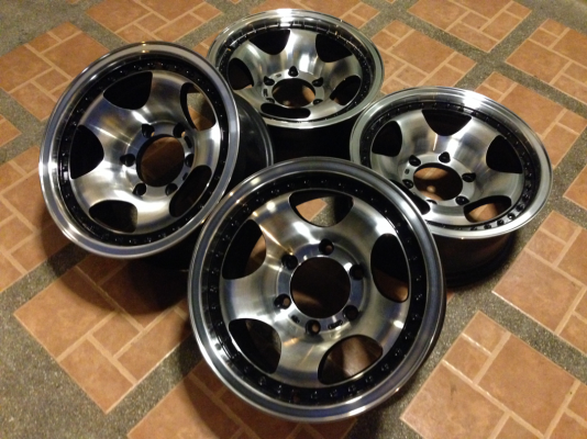 ล้อ off road ขอบ15 สภาพสวย ไม่มีซ่อม ราคาไม่แพง