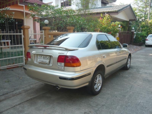 HONDA CIVIC VTi-E Auto รถสวย พร้อมใช้เลย