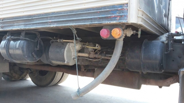 สิบล้อ ฮีโน่ KT925 EH700เพาเดียว บรรทุกตู้เปียก ยาว6.30ม สภาพดีพร้อมใช้งาน ทะเบียนพร้อมโอน สิบล้อ ฮีโน่ KT925 EH700เพาเดียว บรรทุกตู้เปียก ยาว6.30ม สภาพดีพร้อมใช้งาน ทะเบียนพร้อมโอน