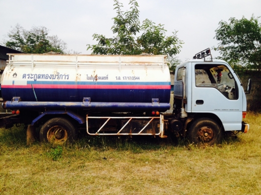 ISUZU   NKR110 รถน้ำมัน 6000 ลิตร 2ช่อง ขาย 480,000 บาท