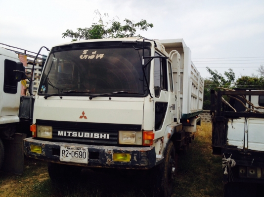 ขาย MISUBISHI  FN527M-TFX256 สิบล้อดัมพ์ สองเพลา ขาย 800,000บาท