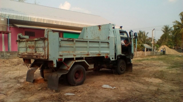 ขาย HINO FC3JDA หกล้อดัมพ์เครื่อง J07C-175 CC 550.000บาท