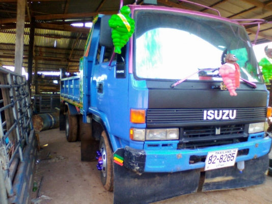 ขาย6ล้อดั้ม  ROCKY  195  HP  ทะเบียนร้อมโอน