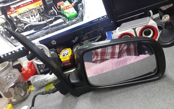 กระจกมองข้าง Toyota Wish ฝั่งขวาด้านคนขับ กระจกมองข้าง Toyota Wish ฝั่งขวาด้านคนขับ