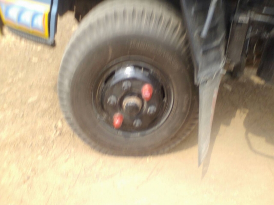 ขาย ดั้มNPR   115 แรง  Fหันา F หลัง  ทะเบียนพร้อมโอน