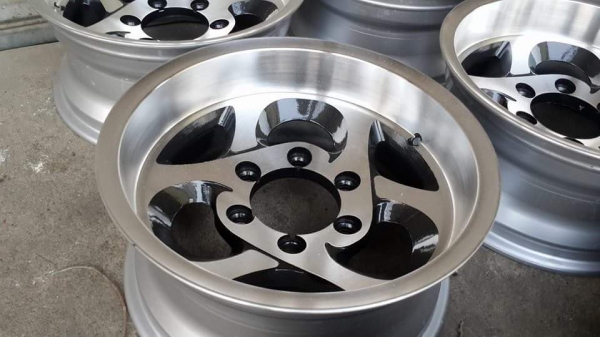 ล้อออฟลึก ขอบ 15 6รู กว้าง 7 ออฟ 15 ล้อออฟลึก ขอบ 15 6รู กว้าง 7 ออฟ 15