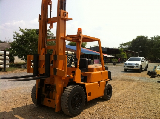 โฟล์คลิฟ 3 ตัน