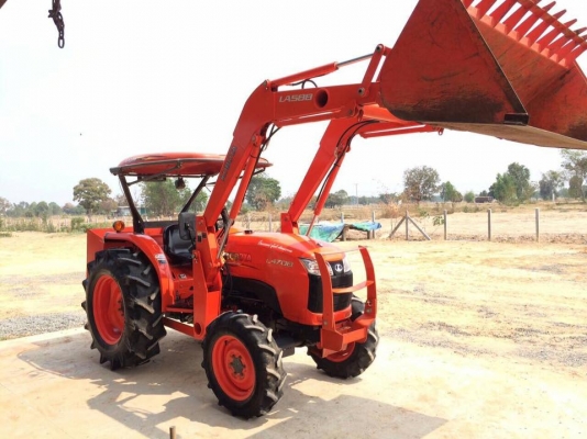 ขาย L 4708 พร้อมชุดบุ้งกี๋คูโบต้า + ใบมีดดันดิน อยากขาย 485000 ต่อรองได้ด่วนๆ รถพร้อมใช้งาน รับประกันดีจิง  เดิม การันตีคุณภาพ ไม่พอใจยินดีคืนเงิน