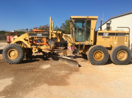 ขาย!!! >> CATERPILLAR 140H << 2ZK02810