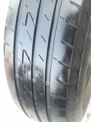 ขายยาง205/65/15 ปี 15/2เส้น+14/2เส้นBRIDGESTONE EP200 4 เส้น