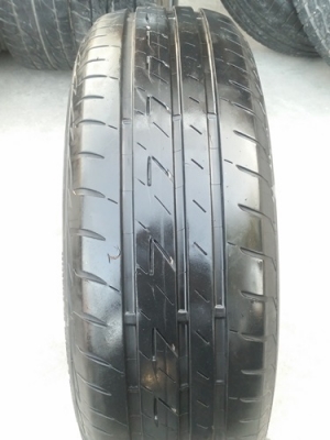 ขายยาง205/65/15 ปี 15/2เส้น+14/2เส้นBRIDGESTONE EP200 4 เส้น
