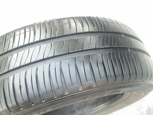 ขายยาง185/60/15 ปี 0215 MICHERLIN XM2 4 เส้น