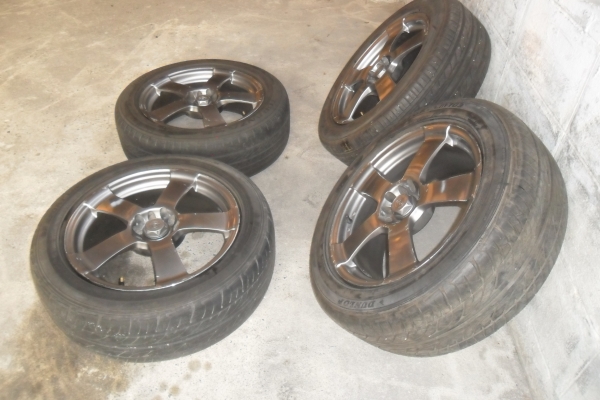 ล้อแม็ก17นิ้ว5รู100/114 พร้อมยาง สวยๆ 4 ล้อ ราคา 7800 บาท