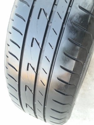 ขายยาง185/60/15 ปี 15/2เส้น+14/2เส้นBRIDGESTONE  EP200 4 เส้น