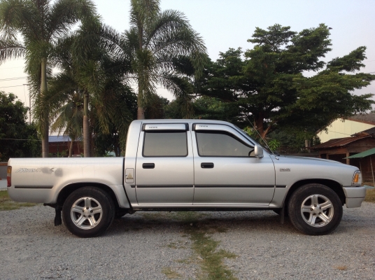 โตโยต้า ไมตี้เอ๊ก 4 ประตู รถข้าราชการกองทับอากาศ