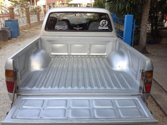 โตโยต้า ไมตี้เอ๊ก 4 ประตู รถข้าราชการกองทับอากาศ