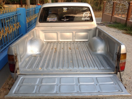 โตโยต้า ไมตี้เอ๊ก 4 ประตู รถข้าราชการกองทับอากาศ