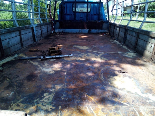 ขายครับหกล้อกลาง ขายครับหกล้อกลาง