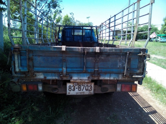 ขายครับหกล้อกลาง ขายครับหกล้อกลาง