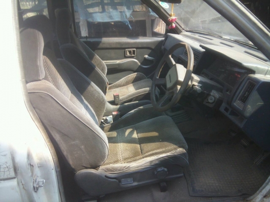 นิสันบิกเอ็มสภาพพร้อมใช้เครื่องดีคันซีสวย