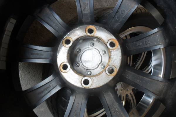 ล้อแม็ก20นิ้ว6รู พร้อมยาง สวยๆ 4 ล้อ ราคา 9900 บาท ล้อแม็ก20นิ้ว6รู พร้อมยาง สวยๆ 4 ล้อ ราคา 9900 บาท