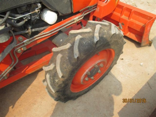 ขาย KUBOTA L3008 พร้อมผาน5 รถสวยกริ๊ป นางฟ้าสุดๆ ชั่วโมงงานน้อยๆแค่ 385 ชั่วโมง