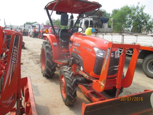ขาย KUBOTA L3008 พร้อมผาน5 รถสวยกริ๊ป นางฟ้าสุดๆ ชั่วโมงงานน้อยๆแค่ 385 ชั่วโมง