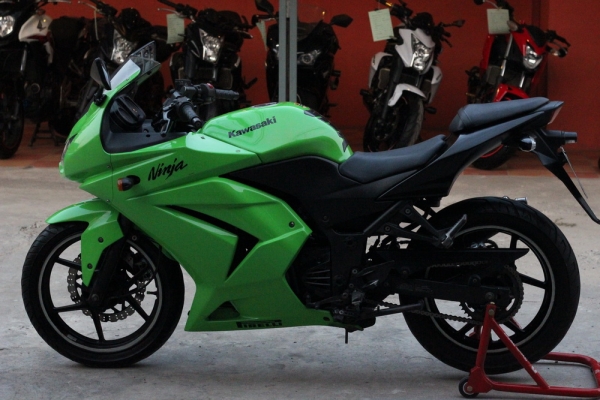 <เอิร์ท พิดโลก> ขาย Ninja250 สภาพสวยยางใหม่ พีเรียลลี่ ท่อสูตรฟูล ถูกๆ <เอิร์ท พิดโลก> ขาย Ninja250 สภาพสวยยางใหม่ พีเรียลลี่ ท่อสูตรฟูล ถูกๆ