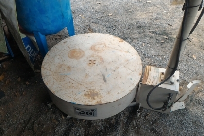 ชุดฐานเหล็กกลม หมุน ซ้าย - ขวา ได้ด้วยมอเตอร์เกียร์ตามสั่ง ชิ้นงานชุดนี้มาจากญี่ปุ่น รับน้ำหนักได้เยอะหลายร้อยกิโลกรัม