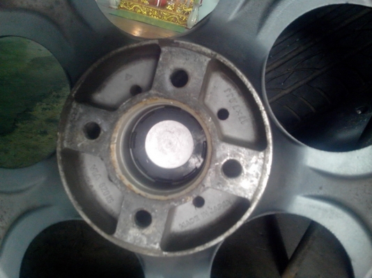 ล้อแม็กซ์ พร้อมยาง 215/45-17