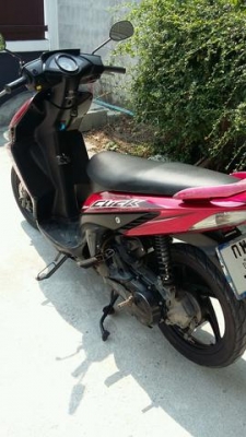 ขาย Honda click Combribreak ตัวท็อป ล้อแม็กแท้ เครื่องเดิมสนิท เฟืองท้ายไม่มีหอน ท่อไม่มีควันแน่นอน ชุดสีเดิมสวยๆเงาๆ  วิ่งน้อย ทะเบียนไม่ขาดต่อ มีเอกสารครบ ประชาชน ชุดโอน รถอยุ่ สรงประภา ดอนเมือง กรุงเทพ เบอ 0891123302 line progress7109 ราคา 14,000 บาท