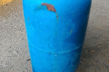 ถังเก็บน้ำเพื่อสร้างแรงดันน้ำใช้เหมือนป้็มอัตโนมัติ ผลิตที่อิตาล ทำหน้าที่สร้างแรงดันน้ำให้คงที่ให้กับระบบน้ำที่ใช้ ขนาดความจุ 200 ลิตร ทนแรงดันได้สูง