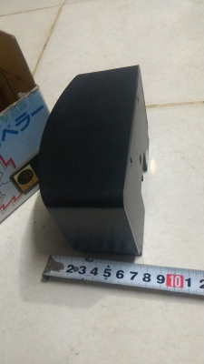 เครื่องไล่หนู ด้วยคลื่นความถี่สูงๆที่หนูไม่ชอบ แต่หูของคนเราไม่ได้ยิน