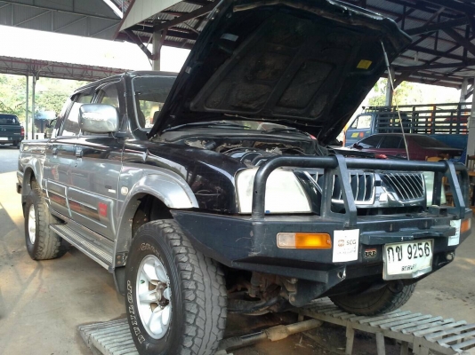 Mitsubishi strada 2.8 4x4 ปี44 แลนมิเตอร์ เล่มพร้อม