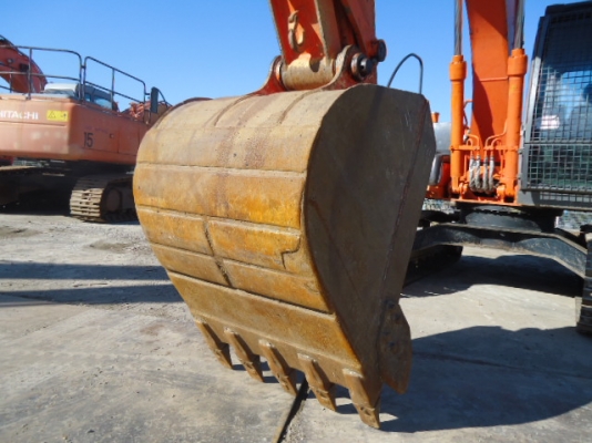 Hitachi ZX130K เก่าญี่ปุ่น มีไลน์หัวเจาะ ถึงไทยเร็วๆนี้ สนใจโทร 081-858-1834 แบงค์