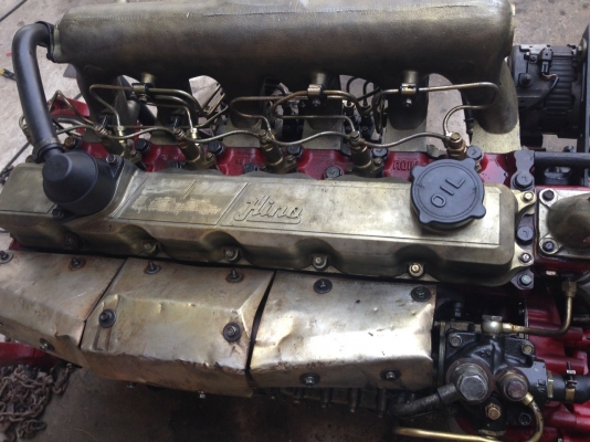 เครื่อง HINO EM100 220 แรงม้า