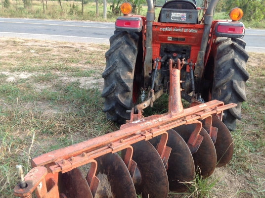 รถแทรกเตอร์คูโบต้า