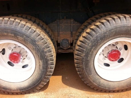 ขายรถ10ล้อ ดั้ม2เพลา FM227 เครื่อง220แรง พ.เพาเวอร์ เบรกทิฟฟี่ มีลำโพงระบบลากพ่วง ยางดี10เส้น สโลเดิม รถสวย เอกสารพร้อมโอน สนใจโทร 090-8588220คุณนะ 093-3258446คุณบิว หรือเข้าดูสินค้าอื่นๆได้ที่ www.truck.in.th/498 หรือเพจFacebook ณรงค์ ซื้อขายรถมือสอง (เว