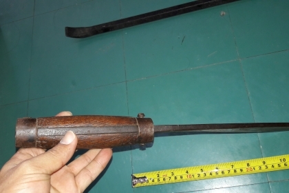 ขายมีดทหารญี่ปุ่นเก่ายุคสงครามด้ามไม้ประกบเหล็กดีน้ำหนักดี