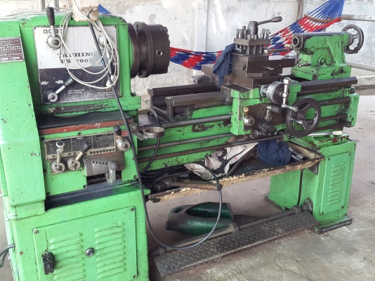 เครื่องกลึง 5 ฟุต 3 เพลา เกียร์บล็อก มีเบรก ต้าชิง 700 B พร้อมใช้งาน 74,000