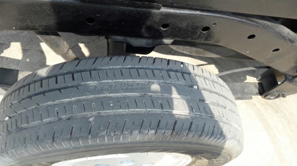 รถกระบะบรรทุก ยี่ห้อ NISSAN กระบะดัมพ์